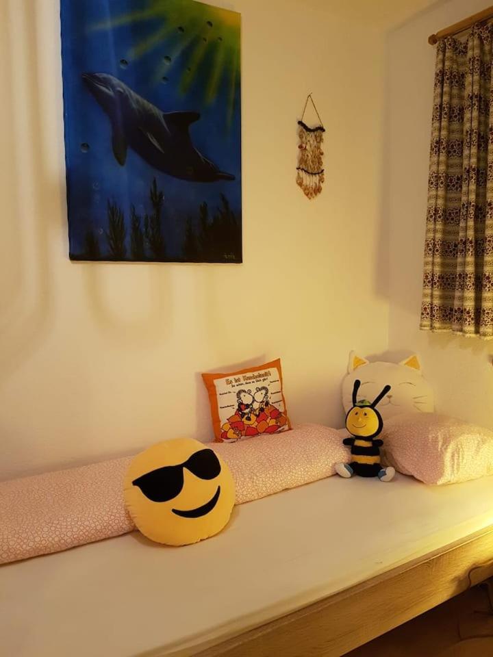 Bed And Breakfast - Die Aelplersuit Fuer Backpackers Im Berghuesli Linthal 外观 照片